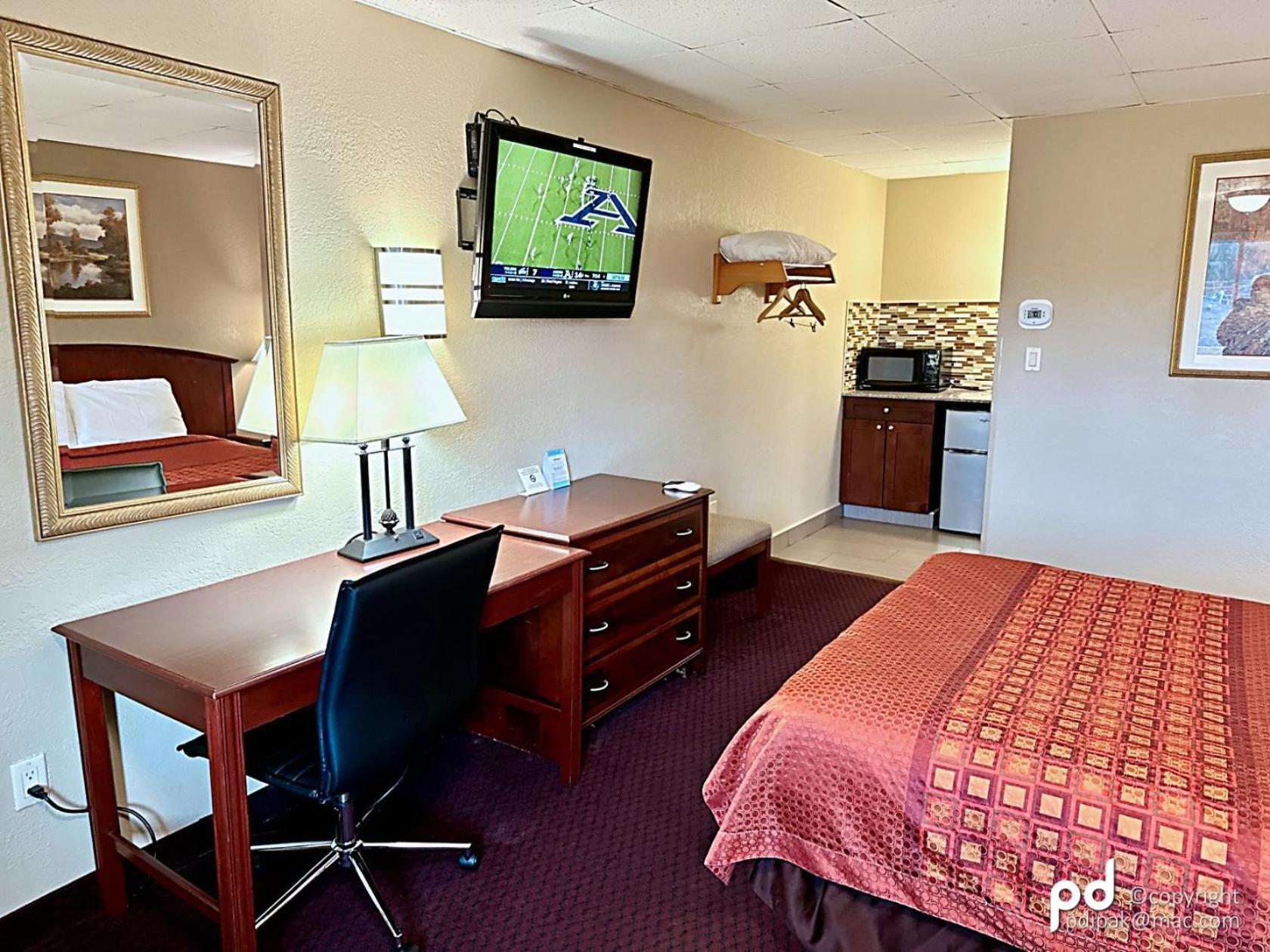 Travel Inn & Suites Flemington Exterior photo