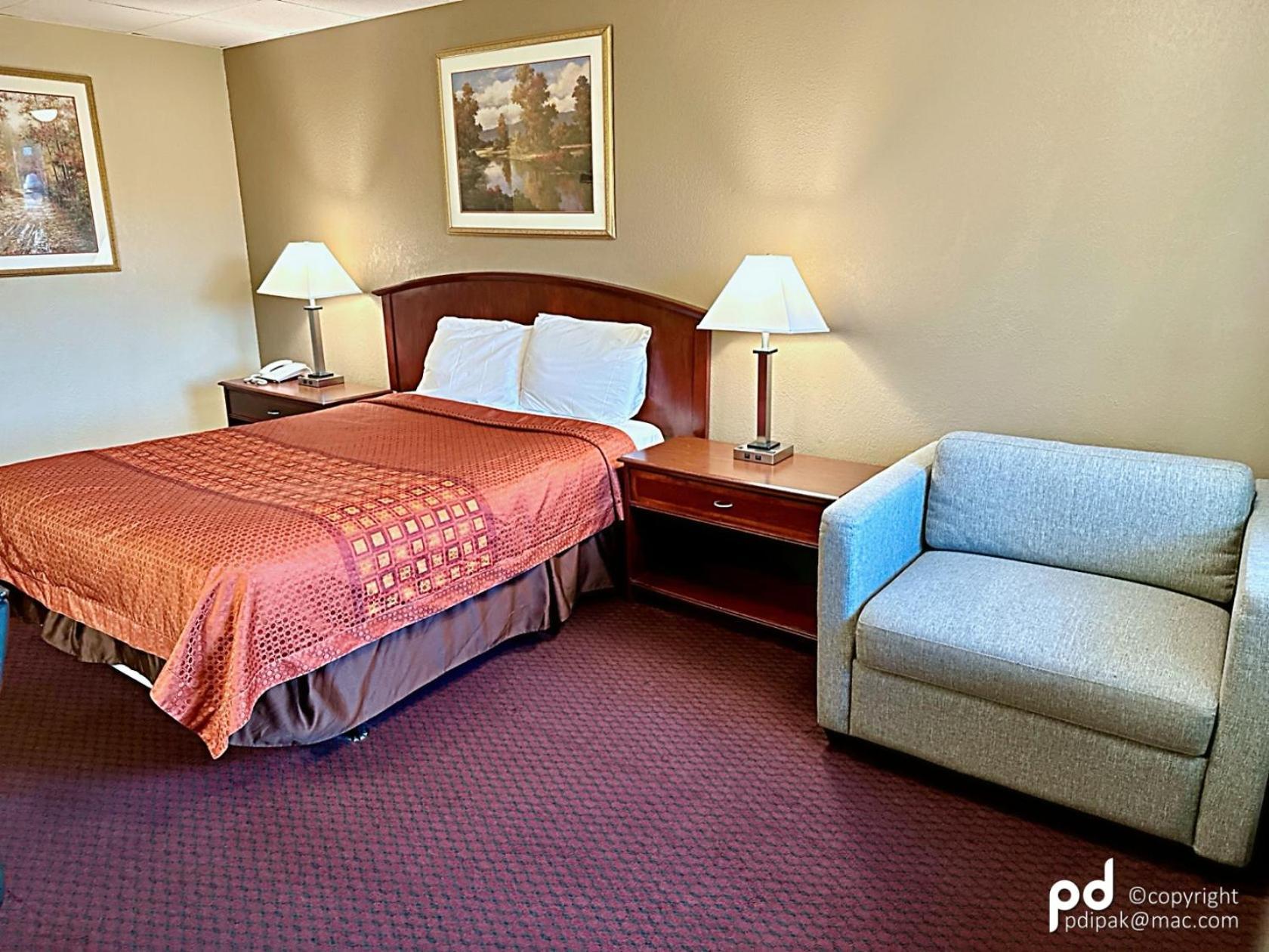 Travel Inn & Suites Flemington Exterior photo